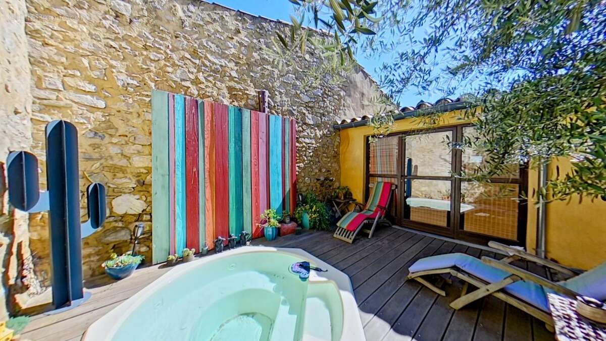 Maison à CUCUGNAN