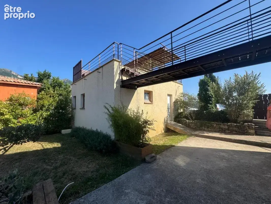 COUP DE CŒUR – Maison en pierres rénovée avec eau de source, vue panoramique et garage – Gaubert, Digne-les-Bains - photo 24