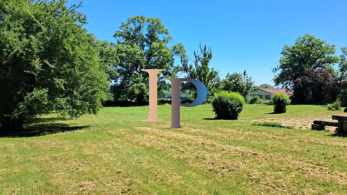 Maison à PARAY-LE-MONIAL