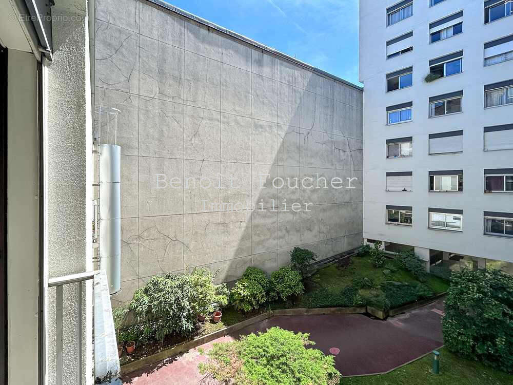 Appartement à PARIS-11E
