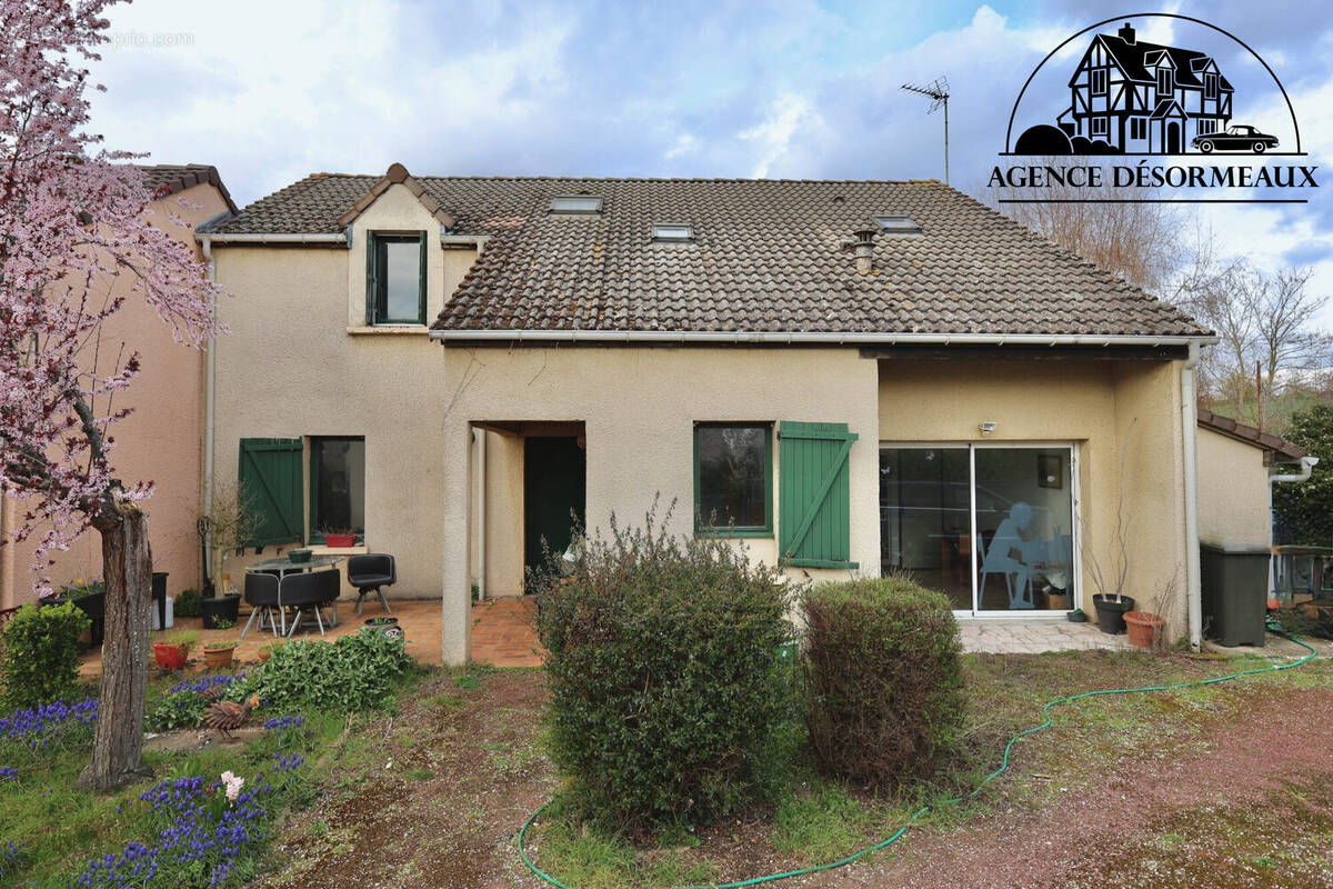 Maison à CHERISY