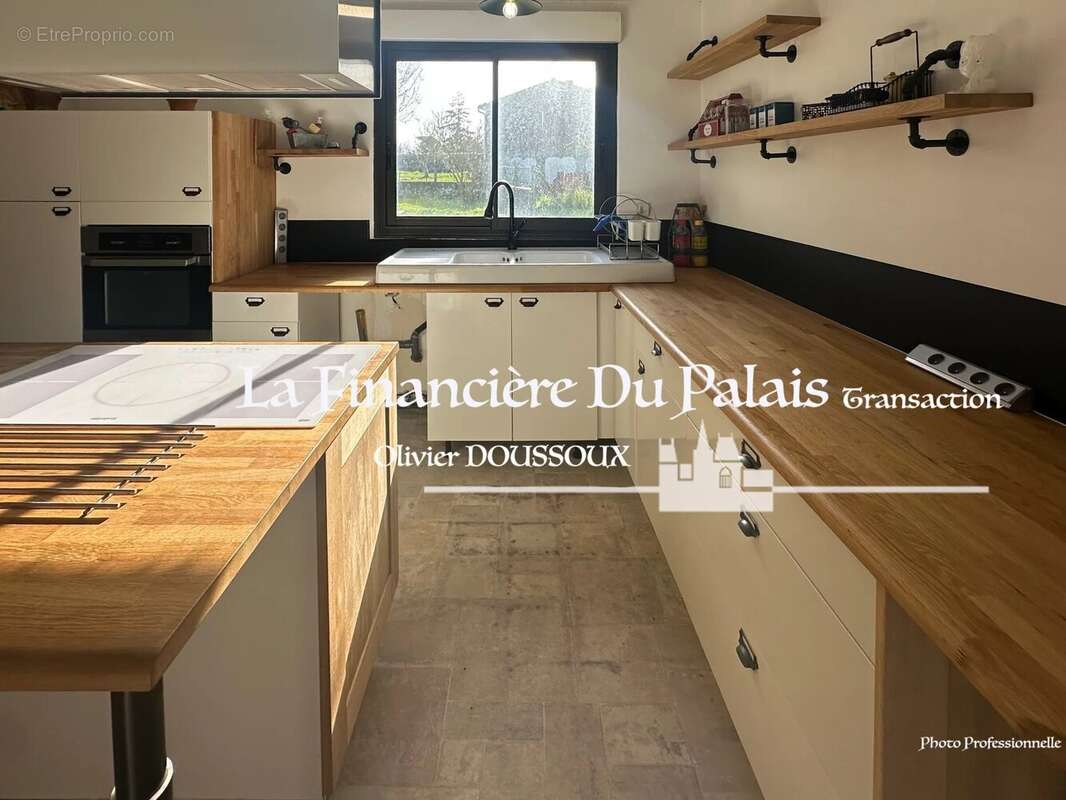 Maison à MESCHERS-SUR-GIRONDE