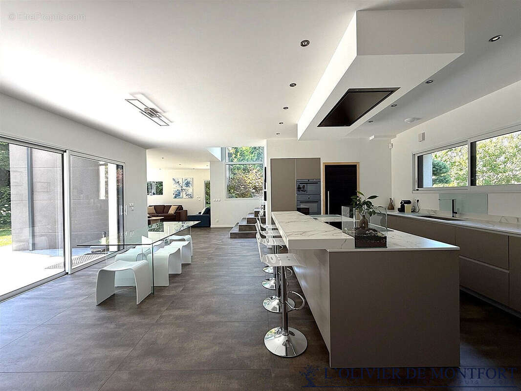 Maison à MONTFORT-L'AMAURY