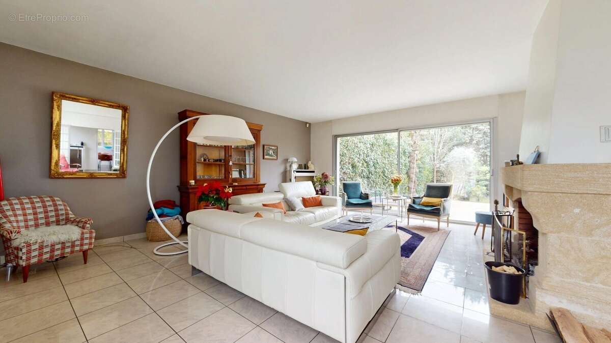 Maison à LE PERREUX-SUR-MARNE