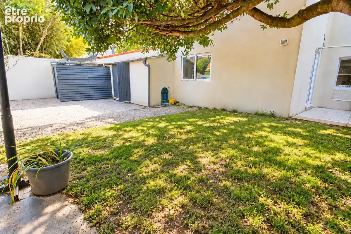 Bacalan   Maison T5 bis 185 m2   Jardin et garage 64 m2 - photo 14