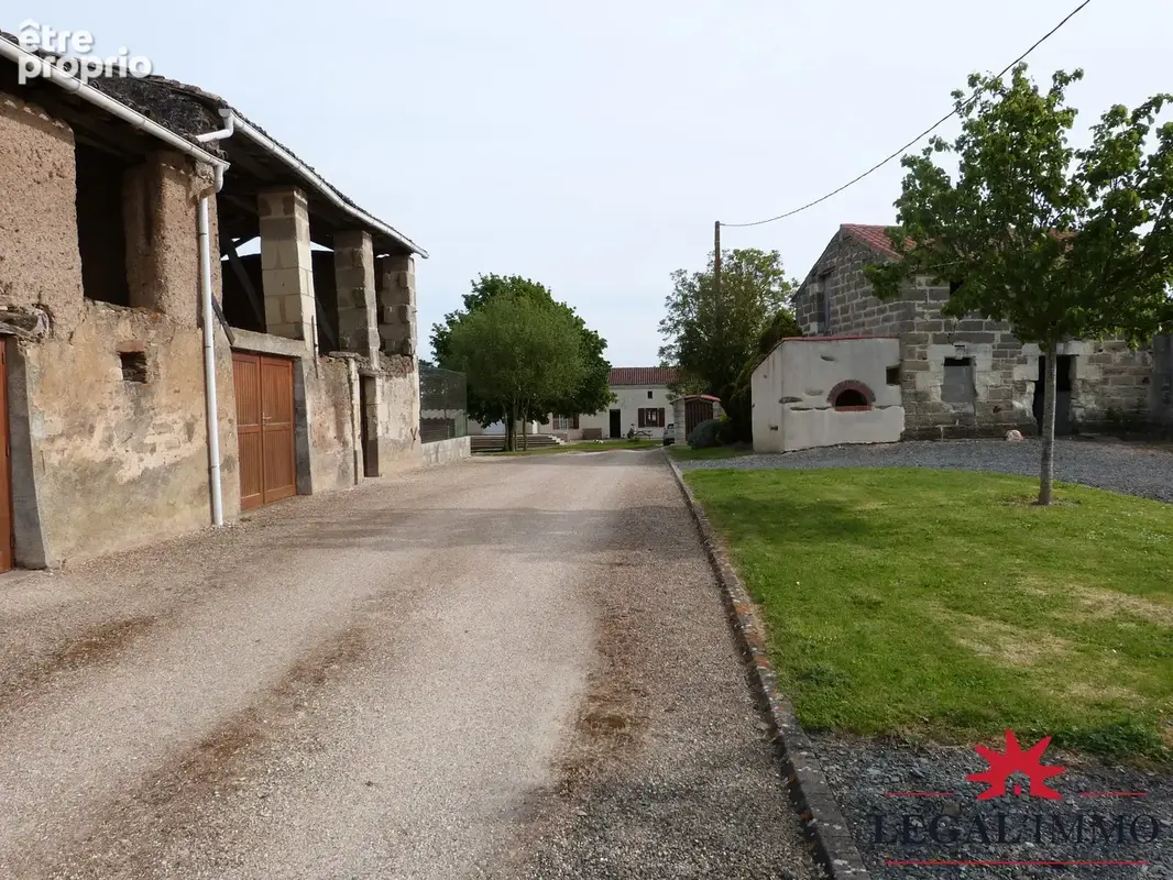 Photo Maison à Clere-Sur-Layon au prix de 294 000€