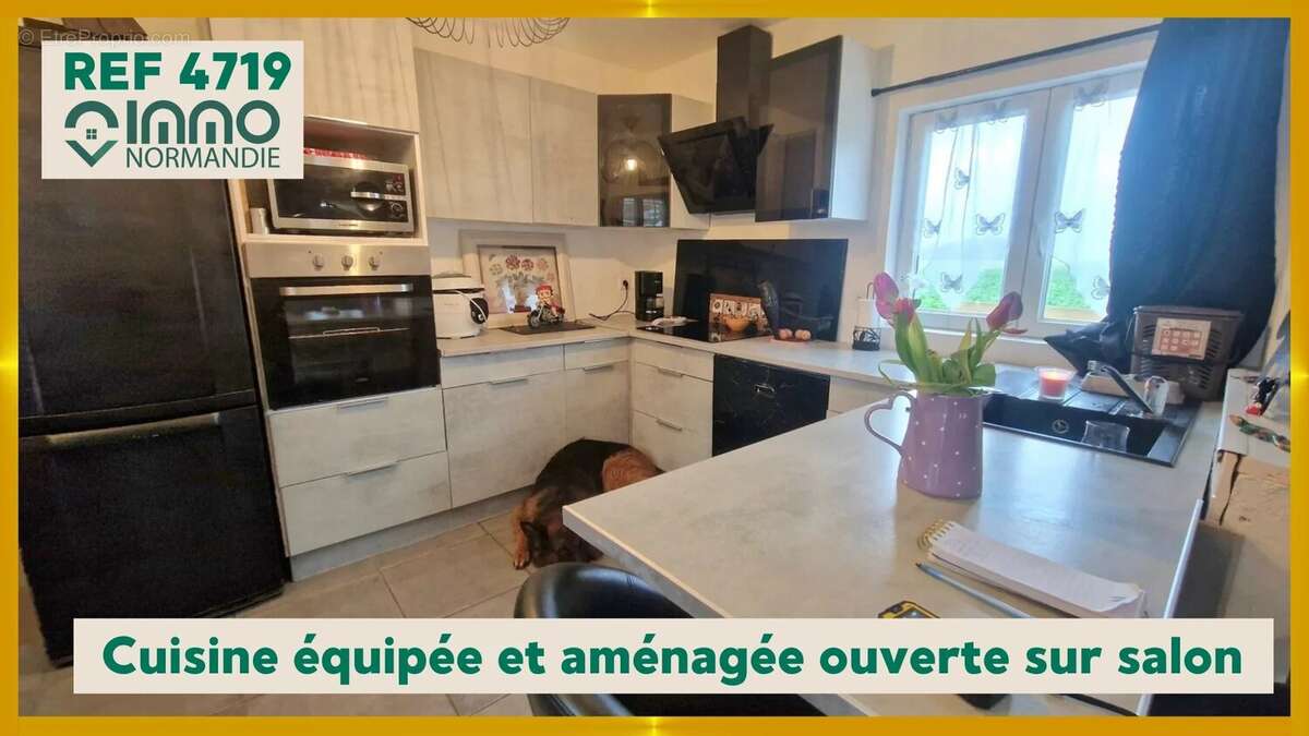 Maison à COURBEPINE