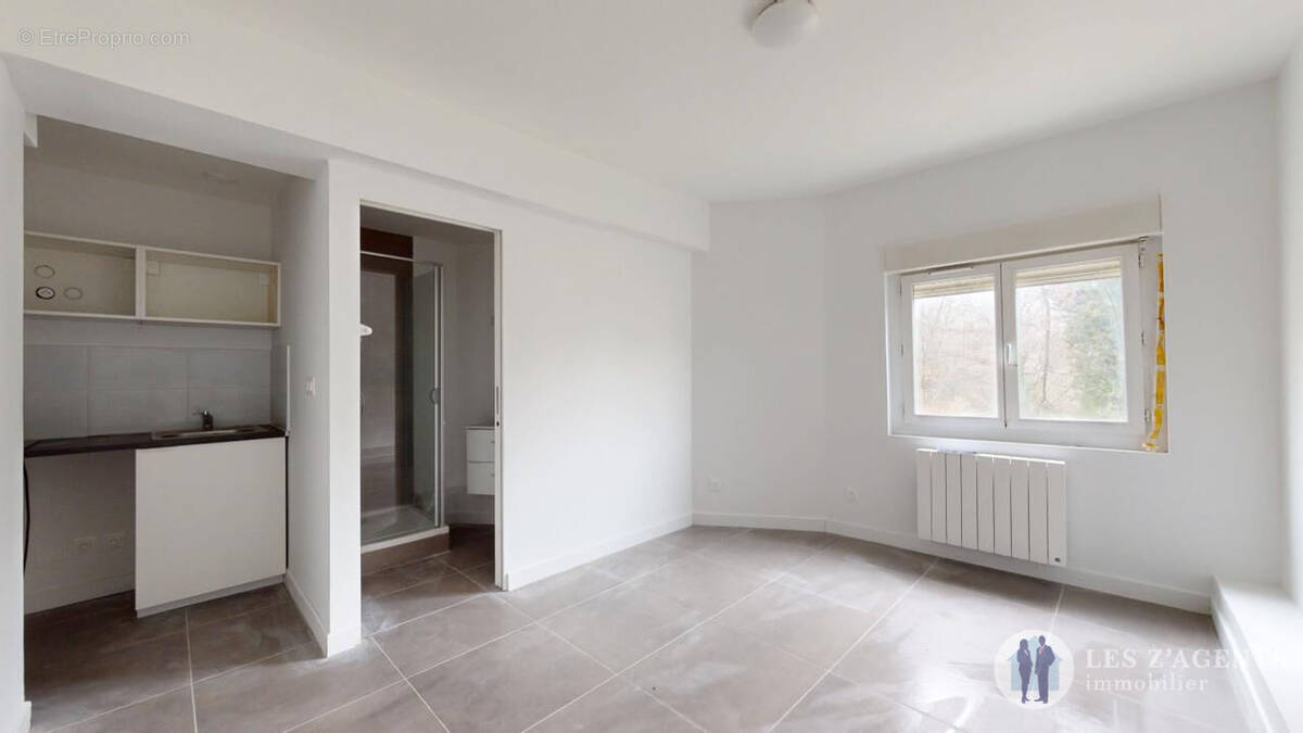 Appartement à SAINT-MARTIN-D'HERES