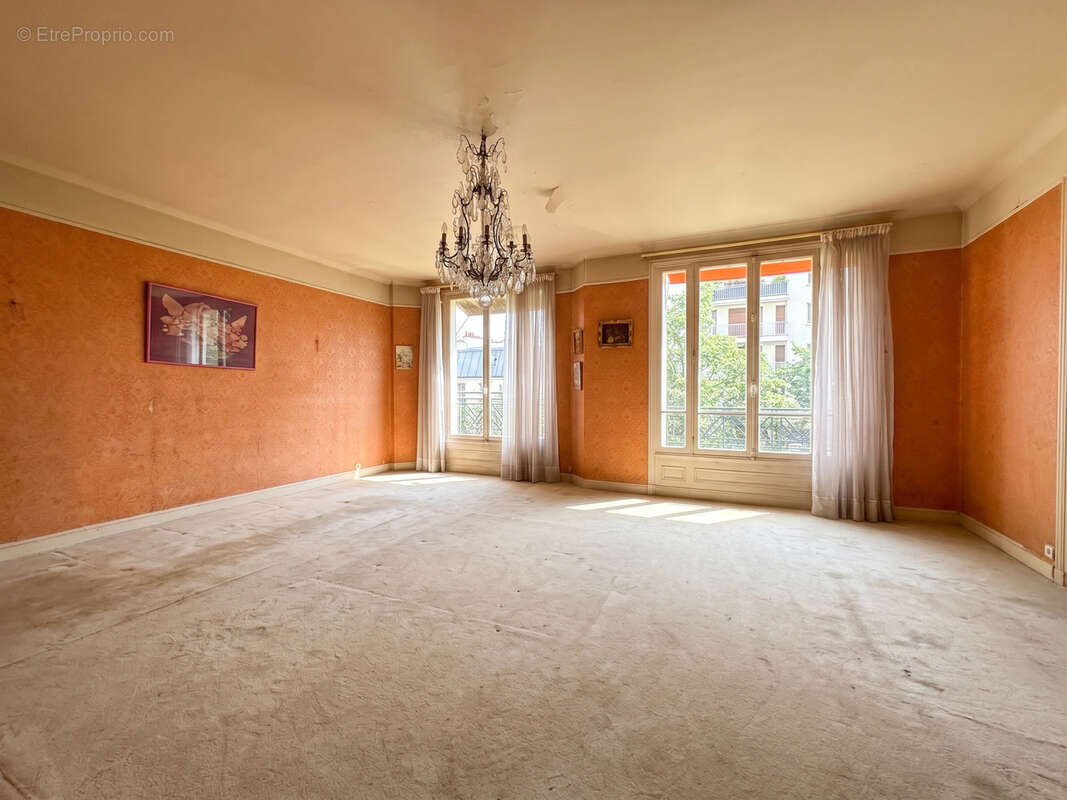 Appartement à PARIS-11E