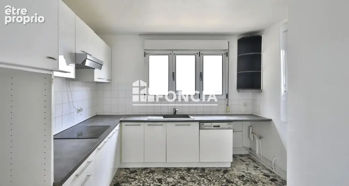 HOUILLES - 2 pièces de 55 M² avec balcon + parking - photo 6