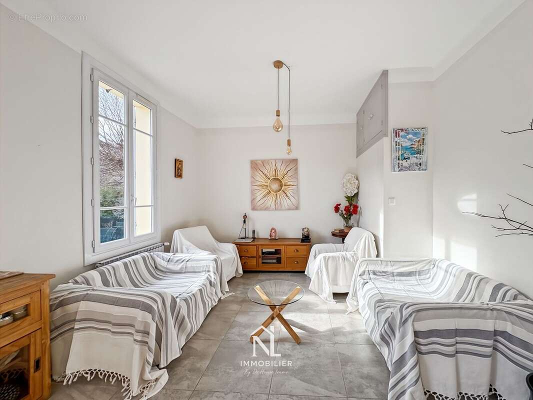 Maison 119 m² à Collobrieres  - photo 6