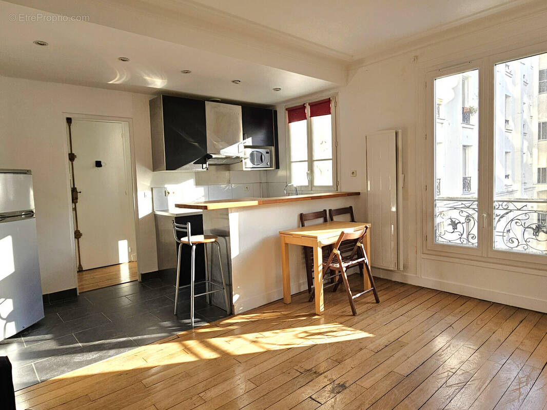 Appartement à PARIS-15E