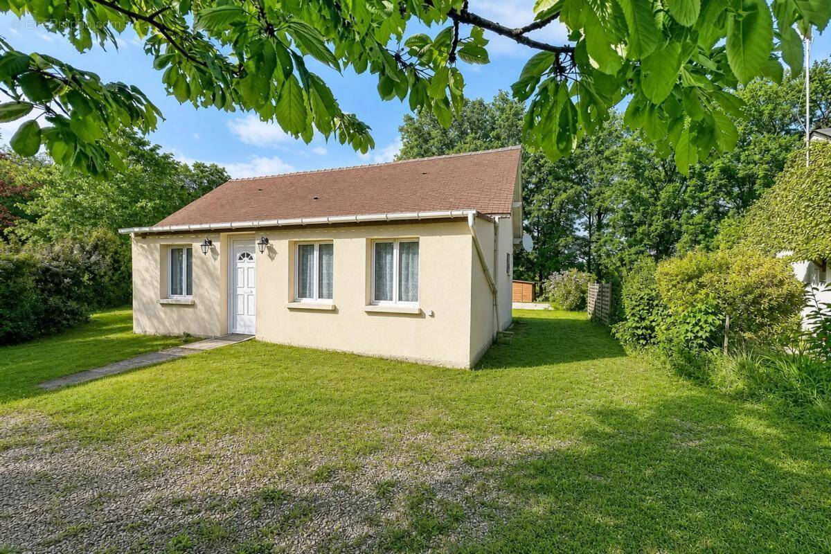 Maison à COURTENAY
