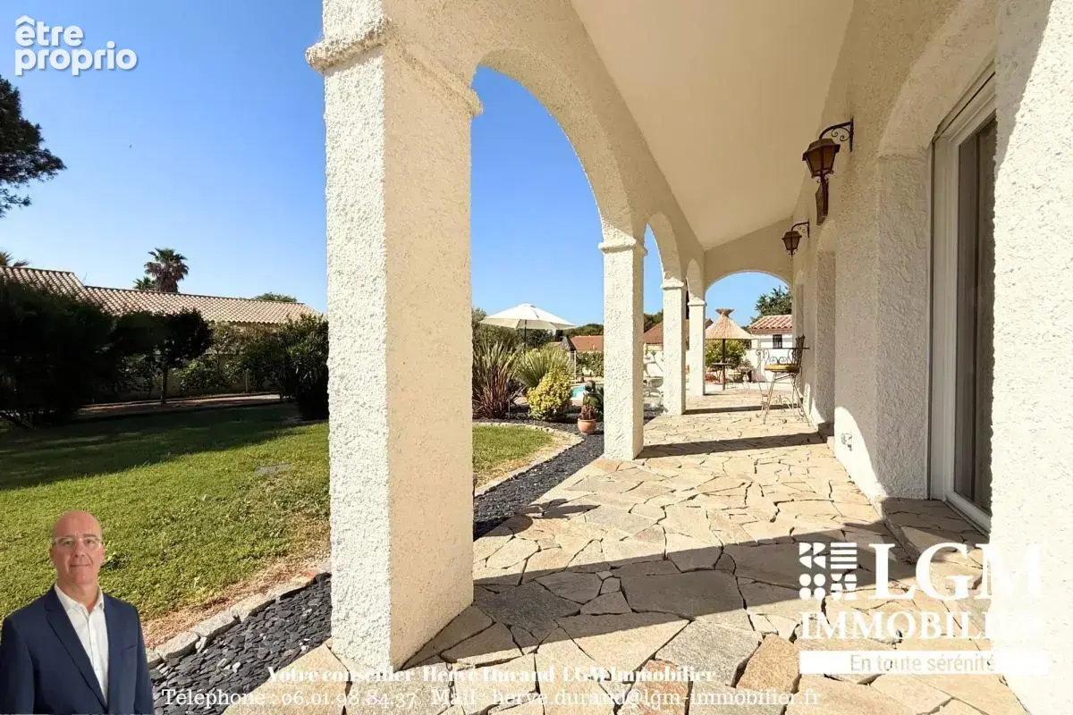 Villa d'exception sans vis-à-vis sur 1800 m2 de terrain arboré - photo 9
