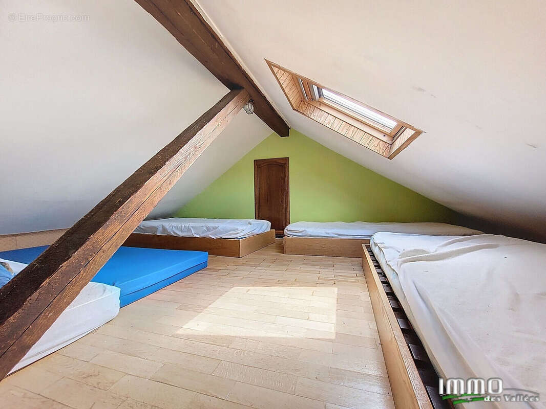 Appartement à FRESSE-SUR-MOSELLE