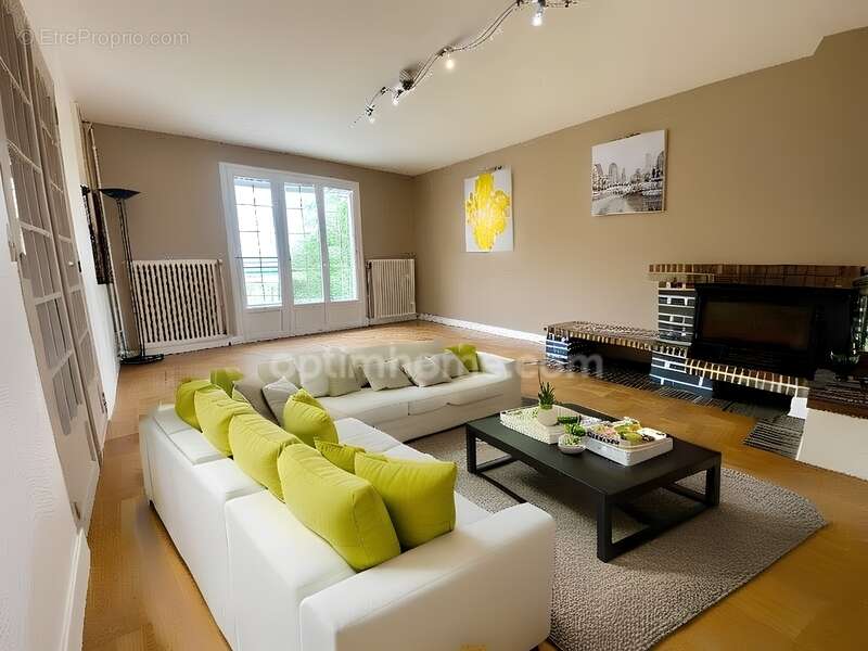 Maison à BEAUMONT-LE-ROGER