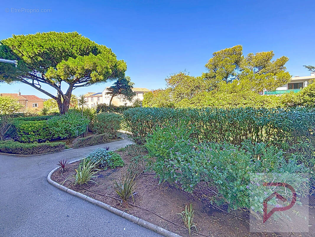 Appartement à SIX-FOURS-LES-PLAGES