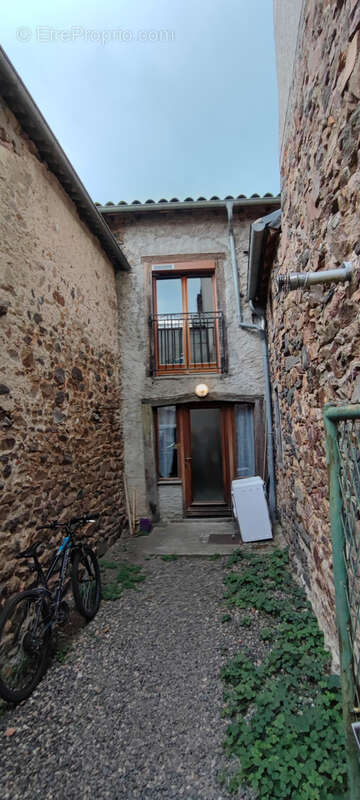 Maison à PAULHAGUET