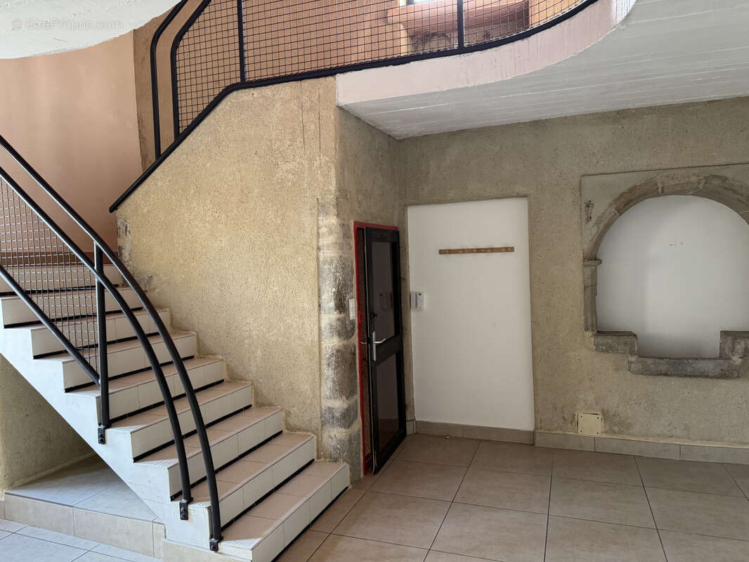 Appartement à MONTPEYROUX