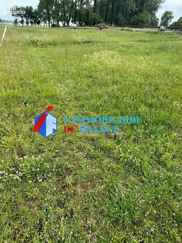 A proximité de St Omer, Terrain à bâtir d'une superficie de 851m2 - photo 2