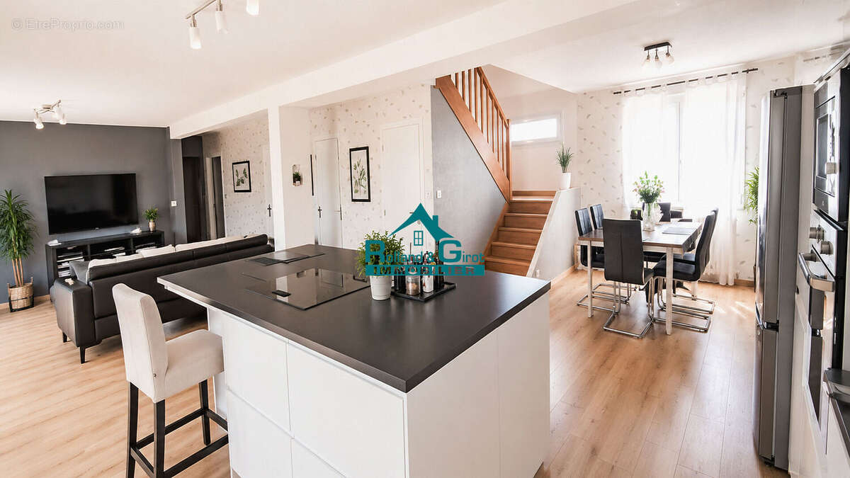 Maison Liffré - photo 2