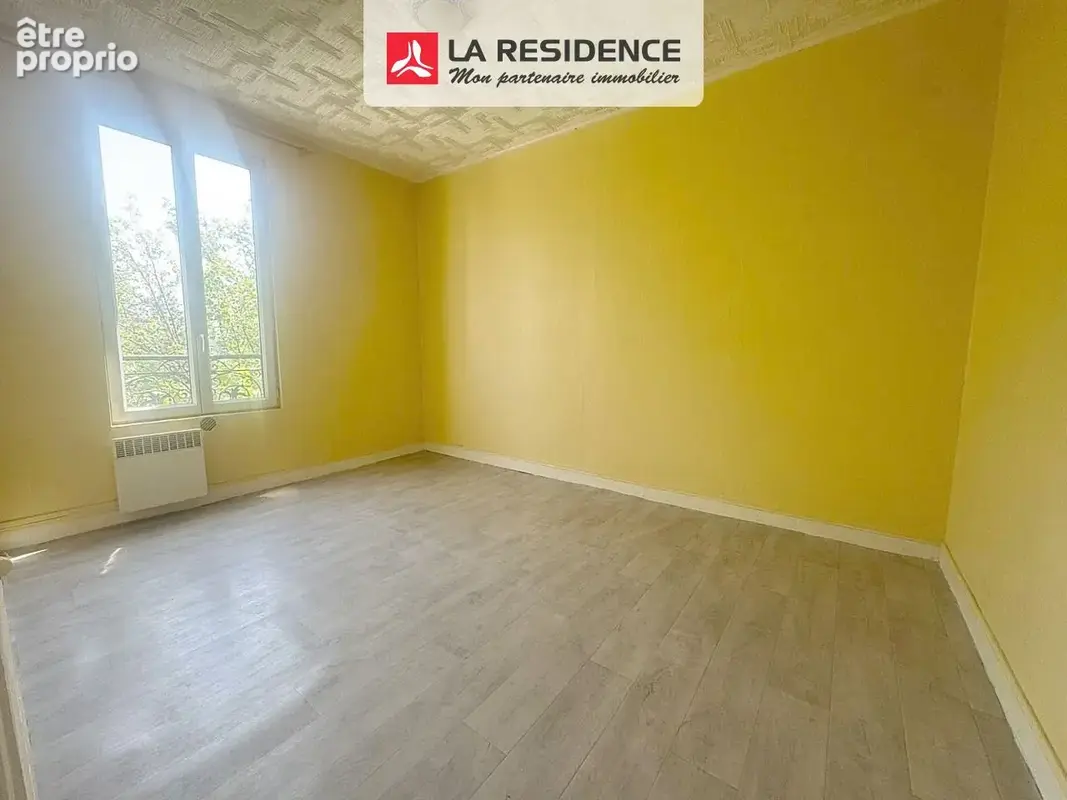 Appartement 2 pièces 28 m² à vendre à La Courneuve (93120) - photo 2