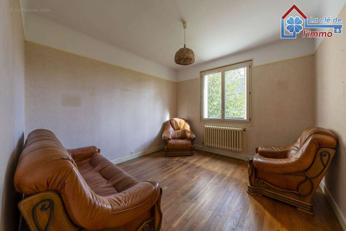 Maison à MOISSY-CRAMAYEL