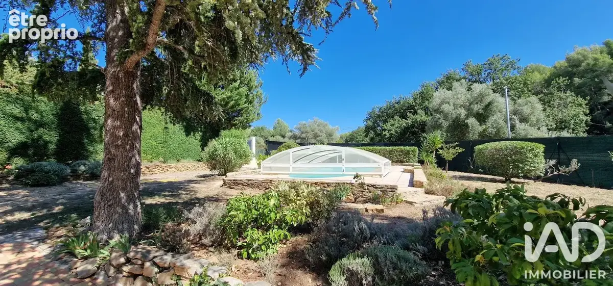 Photo 1 - Maison à LE CASTELLET