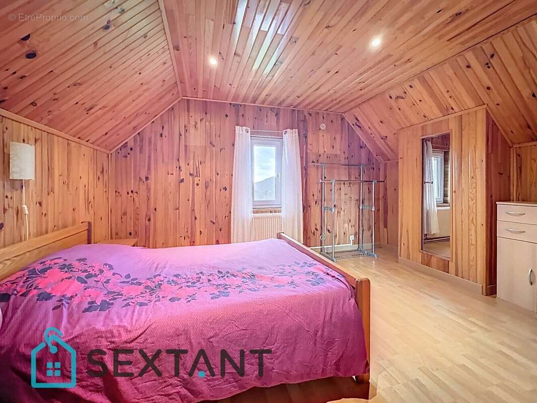 Maison à VILLERS-ECALLES