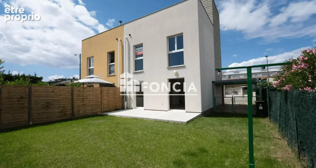 Bourg-Les-Valence - Maison 98m² - 4 chambres - Carport - photo 4