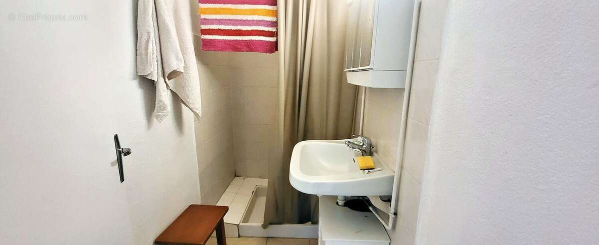 Maison à PESSAC-SUR-DORDOGNE