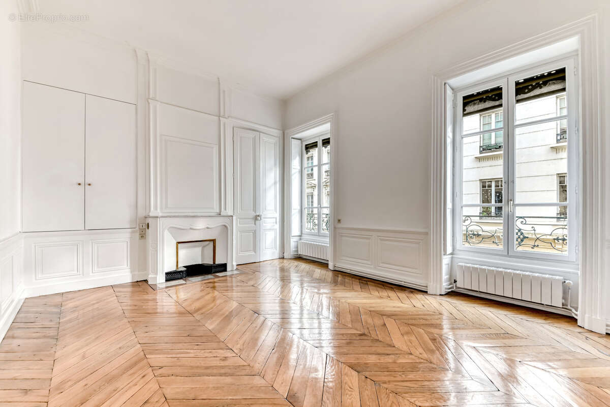 Appartement à LYON-6E