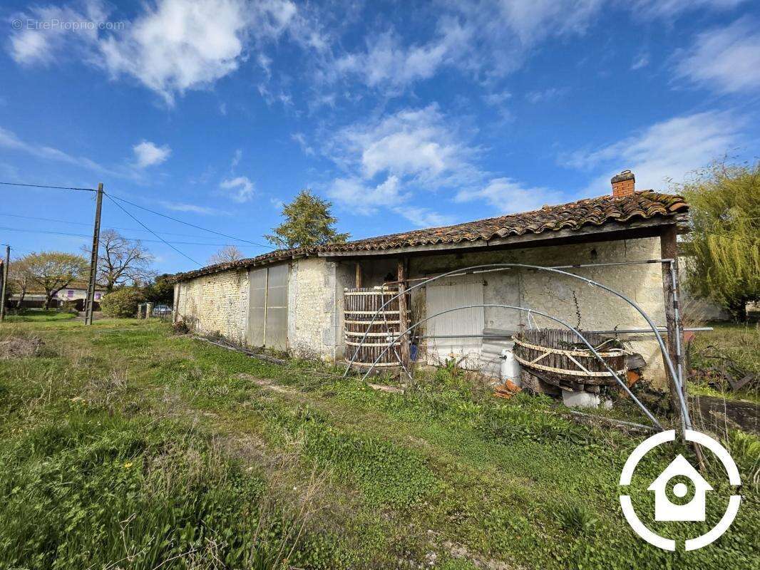 ? Maison à rénover - Environ 240 m² habitables - photo 10