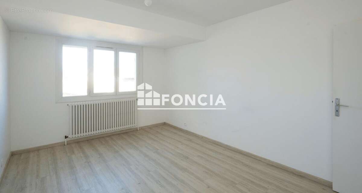 Appartement à TOURNON-SUR-RHONE