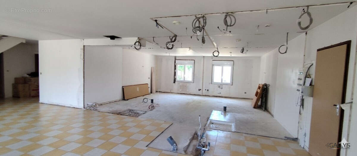 Maison à MESCHERS-SUR-GIRONDE