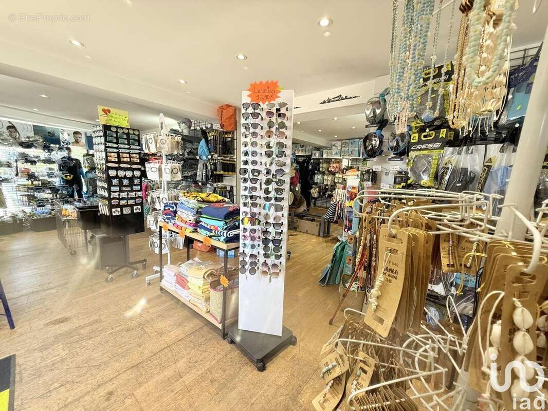 Photo 2 - Commerce à SIX-FOURS-LES-PLAGES
