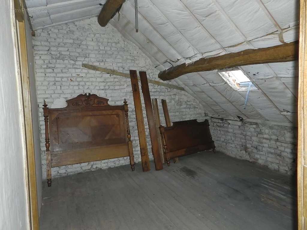 Maison à SAINT-PIERRE-SUR-DIVES