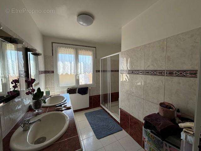   - Maison à TOULOUGES