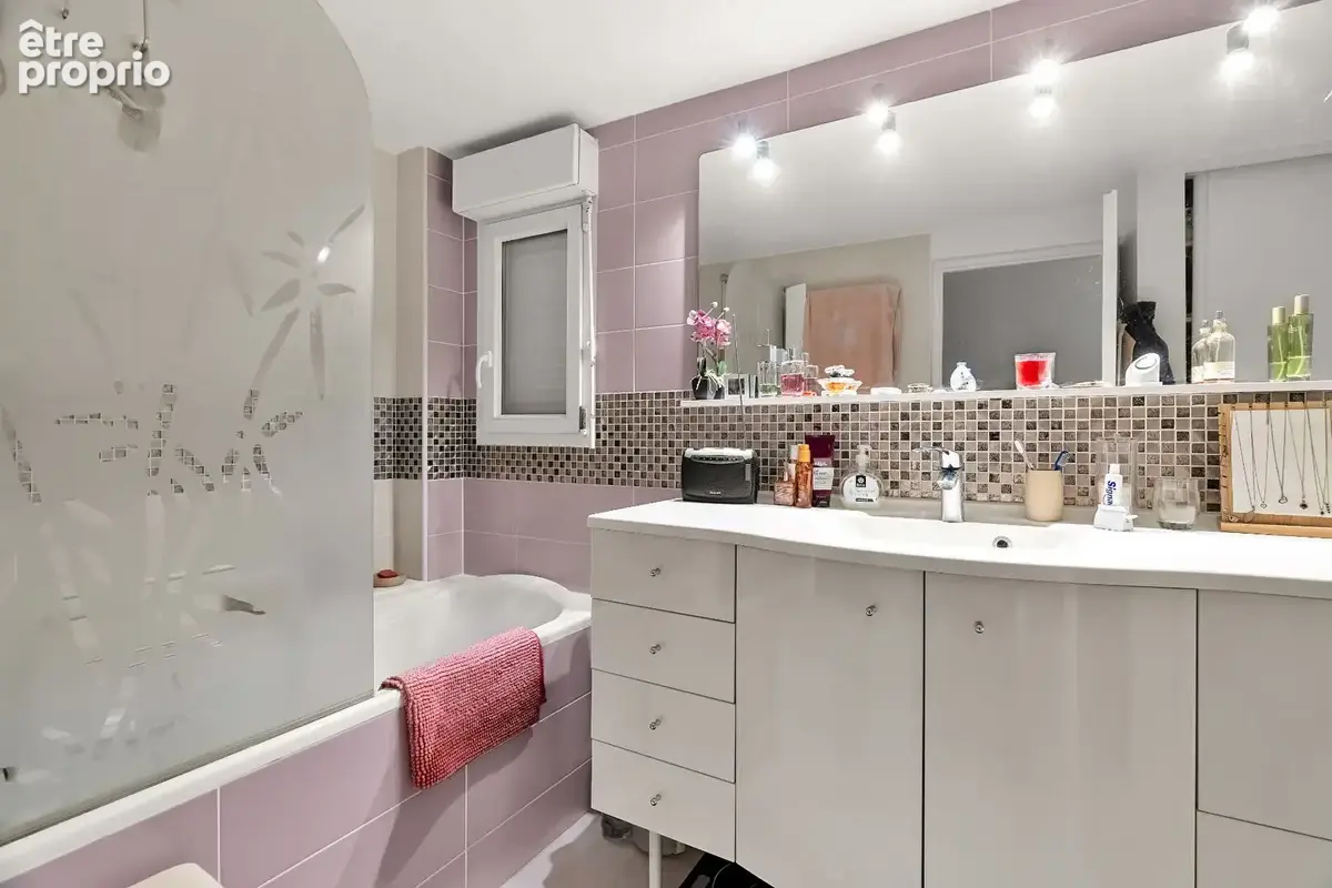 Centre ville - tres belle maison de 168 m² habitables entierement renovee - grand jardin - photo 12