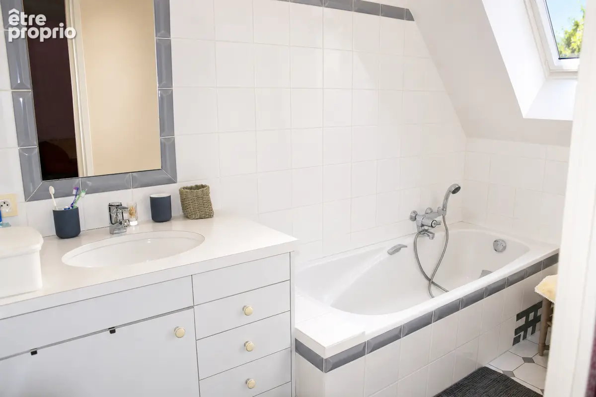 Villa d'exception de 280 m2 - 5 chambres - Jardin paysager - Amilly VIROY - photo 14