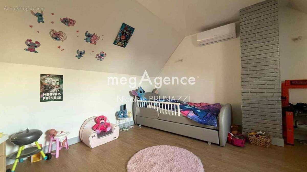 Maison à NEUVILLE-SUR-TOUQUES