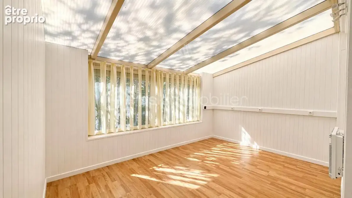 Magnifique maison familiale avec piscine – Calme absolu à 20 km de Paris - 240 m² habitables - photo 6