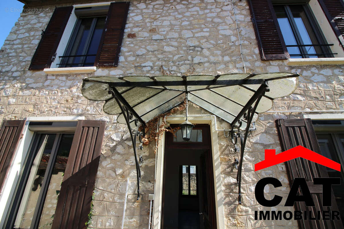 Maison à CHAMPAGNE-SUR-SEINE