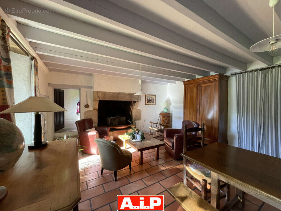 Maison à SAINT-MESMIN