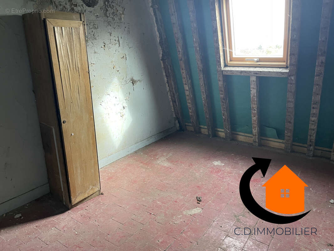 Maison à CHAMPROND-EN-GATINE