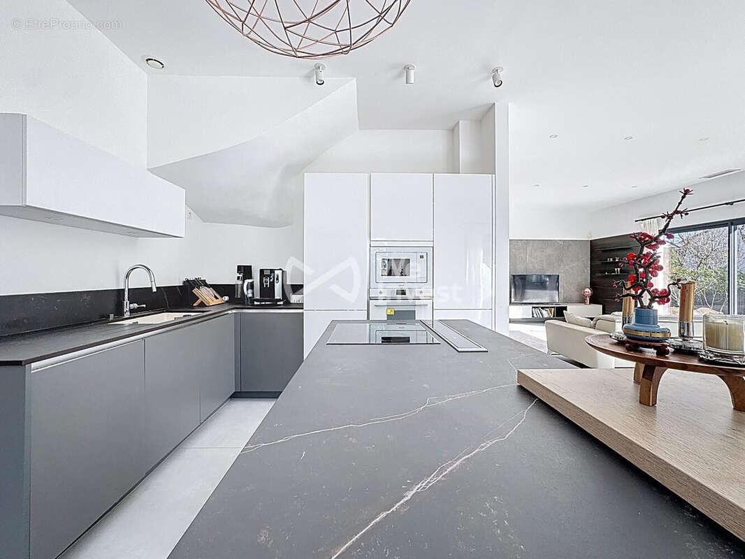 Maison à CASTELNAU-LE-LEZ