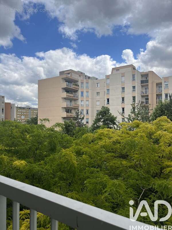 Photo 5 - Appartement à LYON-8E