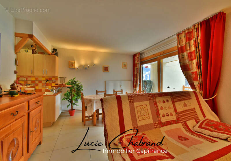 Appartement à CEILLAC