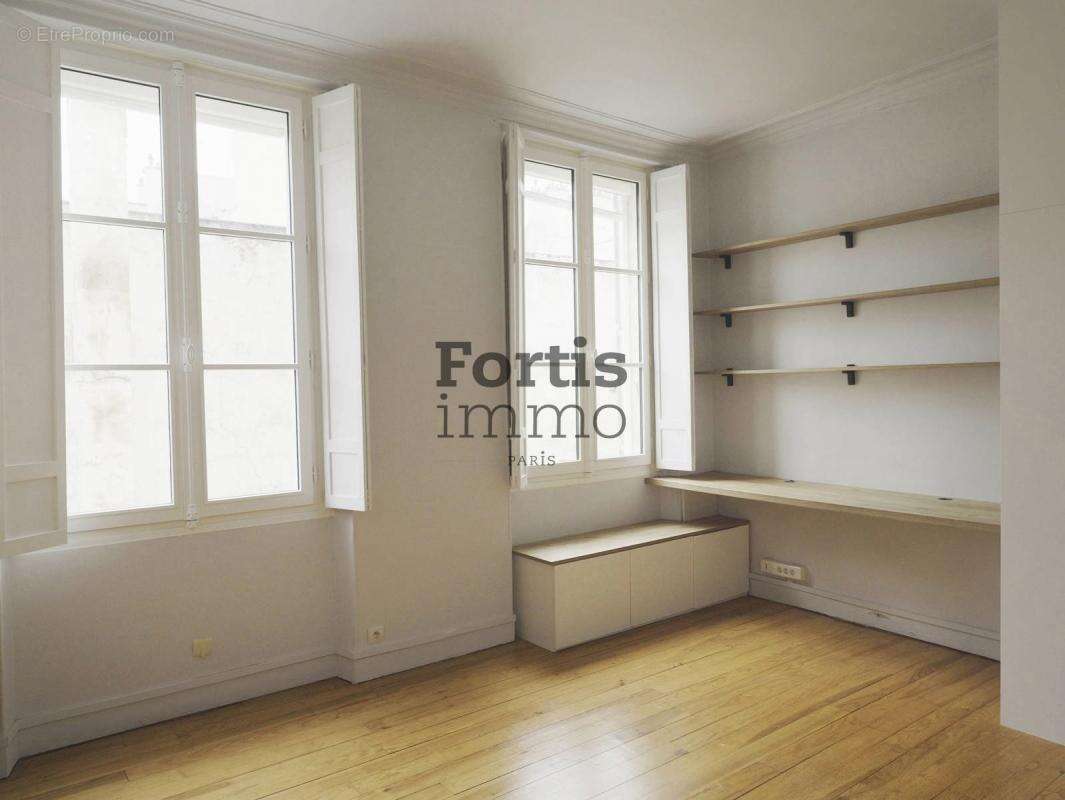 Appartement à VERSAILLES