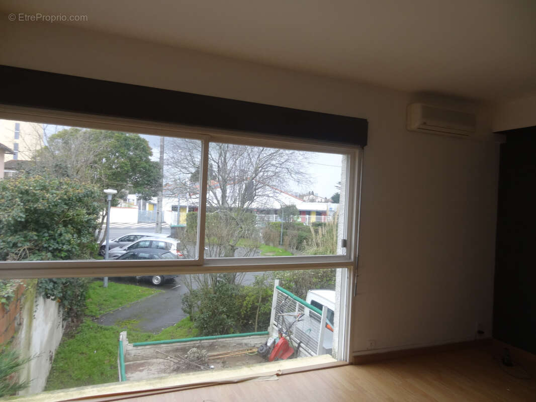 Commerce à COLOMIERS